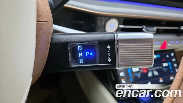 Hyundai Grandeur Grandeur (GN7) 2.5 Бензин 2WD — Фото автомобиля 9
