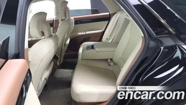 Hyundai Grandeur GN7 — Фото автомобиля 18