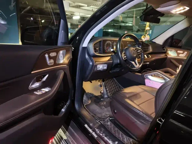 Mercedes-Benz GLE-Class — Фото автомобиля 17