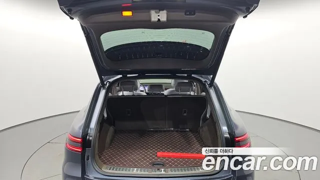Genesis GV70 2.5T Бензин AWD — Фото автомобиля 30