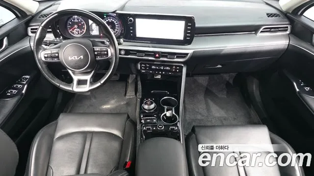 Kia K5 Generation 3 — Фото автомобиля 10