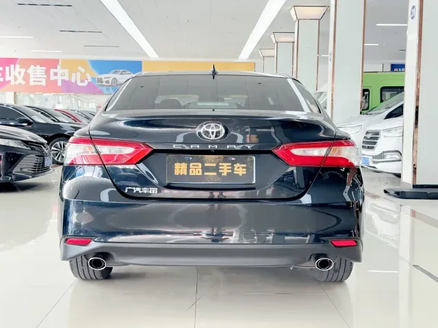 Toyota Camry — Фото автомобиля 6