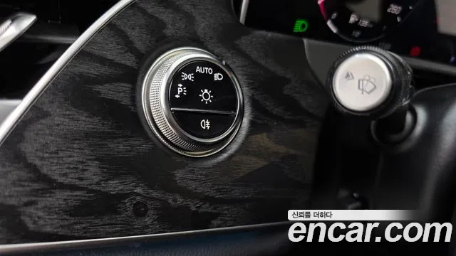 Mercedes-Benz E-Class — Фото автомобиля 15