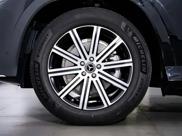 Mercedes-Benz GLE-Class — Фото автомобиля 12