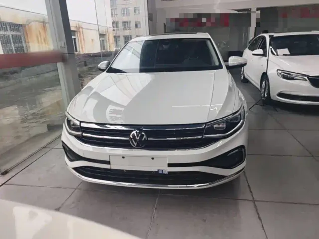 Volkswagen Bora — Фото автомобиля 2