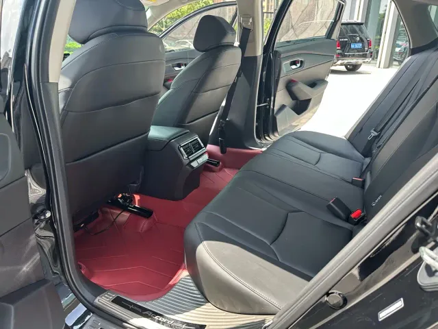 Honda Accord 2024 260TURBO Luxury Edition — Фото автомобиля 11