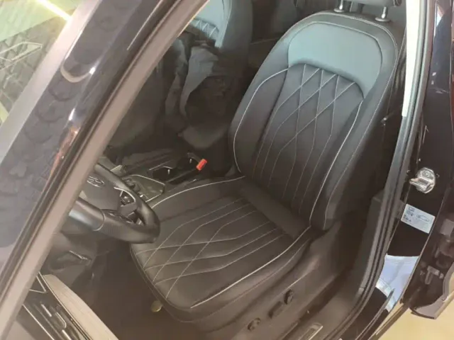 Volkswagen Tiguan L — Фото автомобиля 14