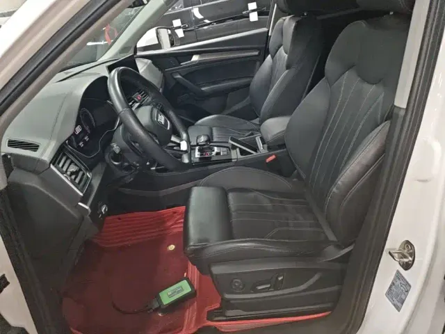 Audi Q5L — Фото автомобиля 14