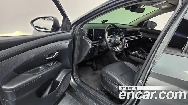 Hyundai Tucson Новый Tucson (NX4) Бензин 1.6 турбо 2WD — Фото автомобиля 9