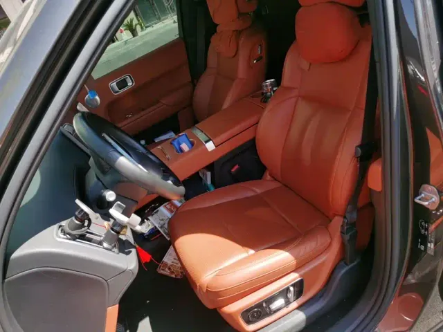 Li Auto L8 — Фото автомобиля 7