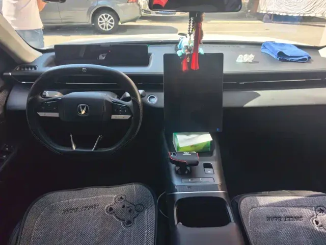 Changan Eado — Фото автомобиля 12
