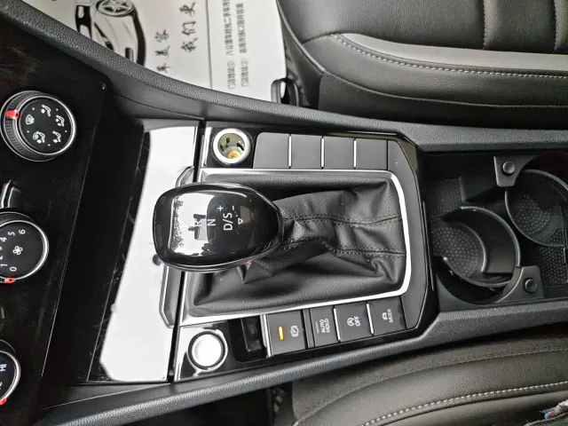 Volkswagen Sagitar — Фото автомобиля 19
