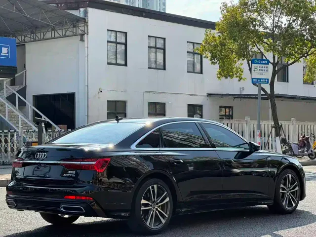 Audi A6L — Фото автомобиля 4