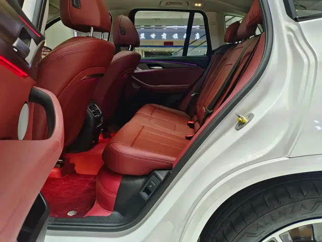 BMW X3 — Фото автомобиля 14