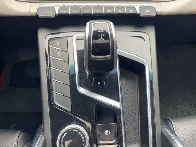 Geely Boyue — Фото автомобиля 5