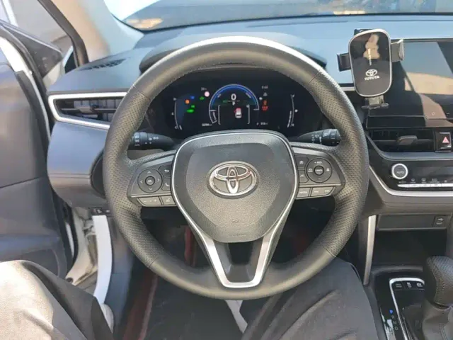 Toyota Frontlander — Фото автомобиля 10
