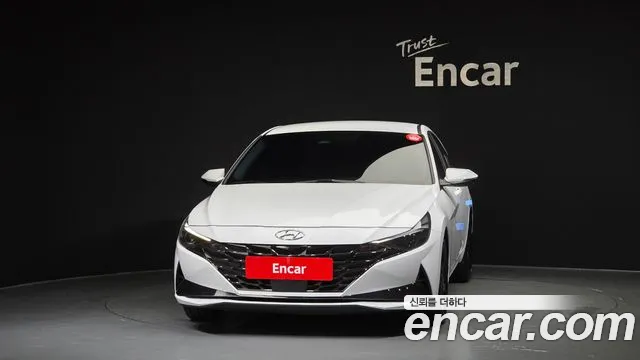 Hyundai AVANTE Avante (CN7) — Фото автомобиля 3