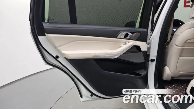 BMW X7 G07 — Фото автомобиля 13