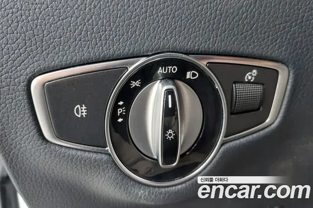 Mercedes-Benz E-Class — Фото автомобиля 17