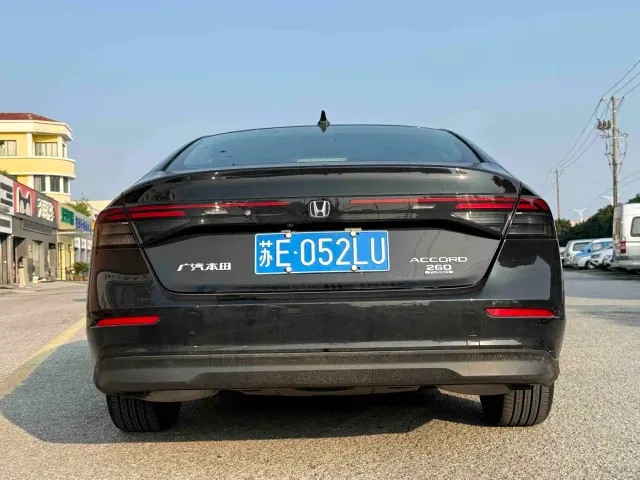 Honda Accord — Фото автомобиля 7