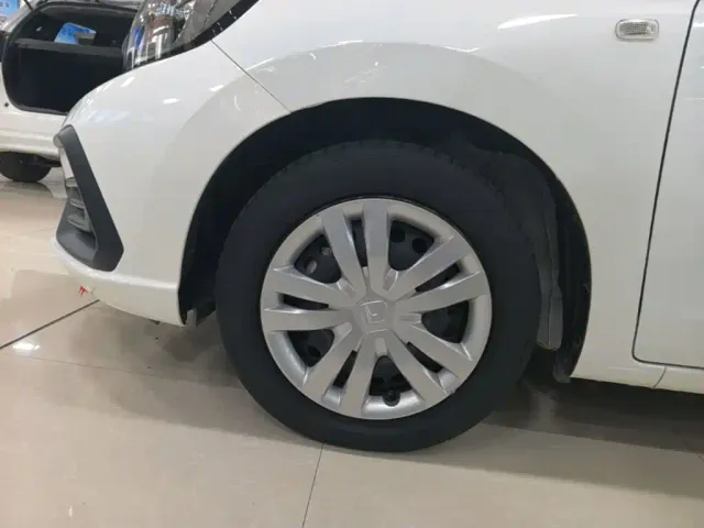 Honda Fit — Фото автомобиля 22