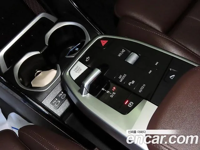 BMW X1 U11 — Фото автомобиля 12