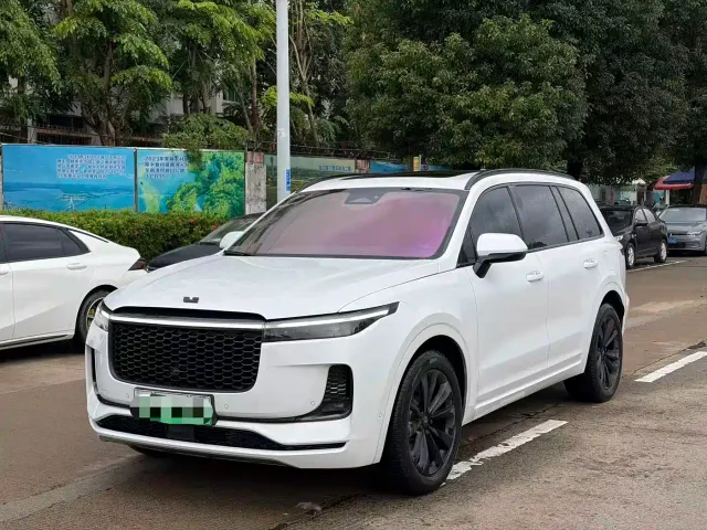 Фотография автомобиля — Li Auto ONE