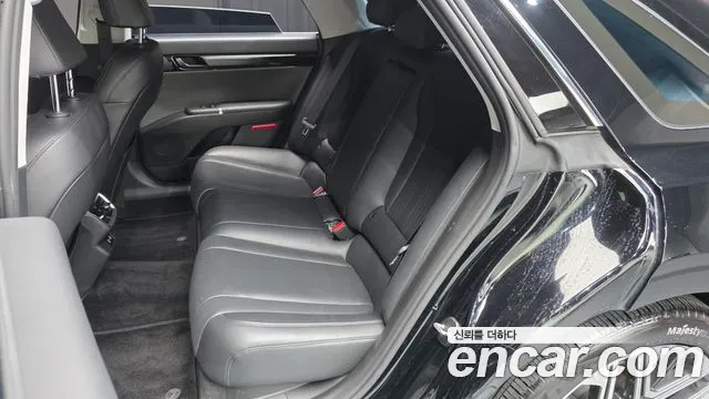 Hyundai Grandeur GN7 — Фото автомобиля 16