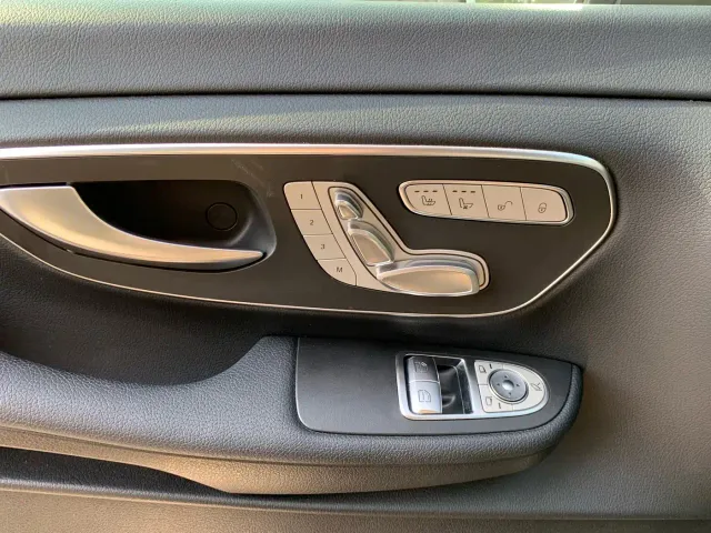 Mercedes-Benz V-Class — Фото автомобиля 22