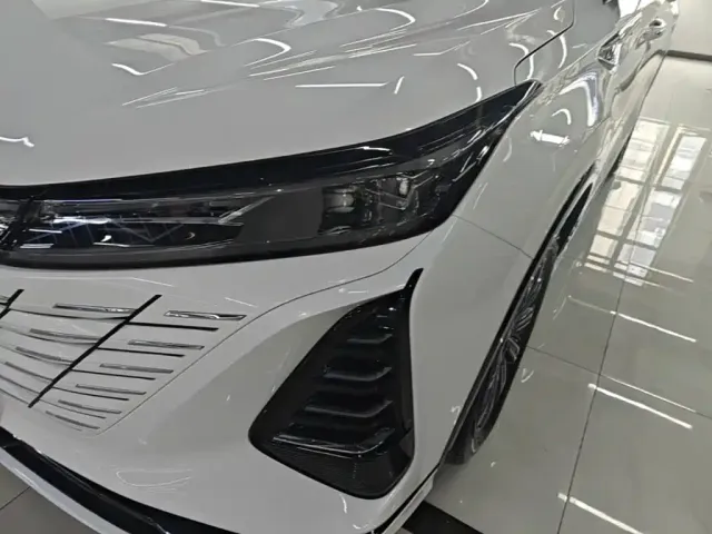 Changan CS75 Plus — Фото автомобиля 23