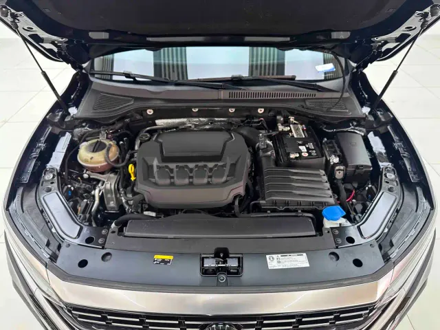 Volkswagen Passat — Фото автомобиля 6