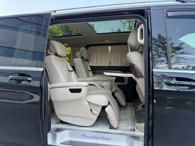 Mercedes-Benz V-Class — Фото автомобиля 10