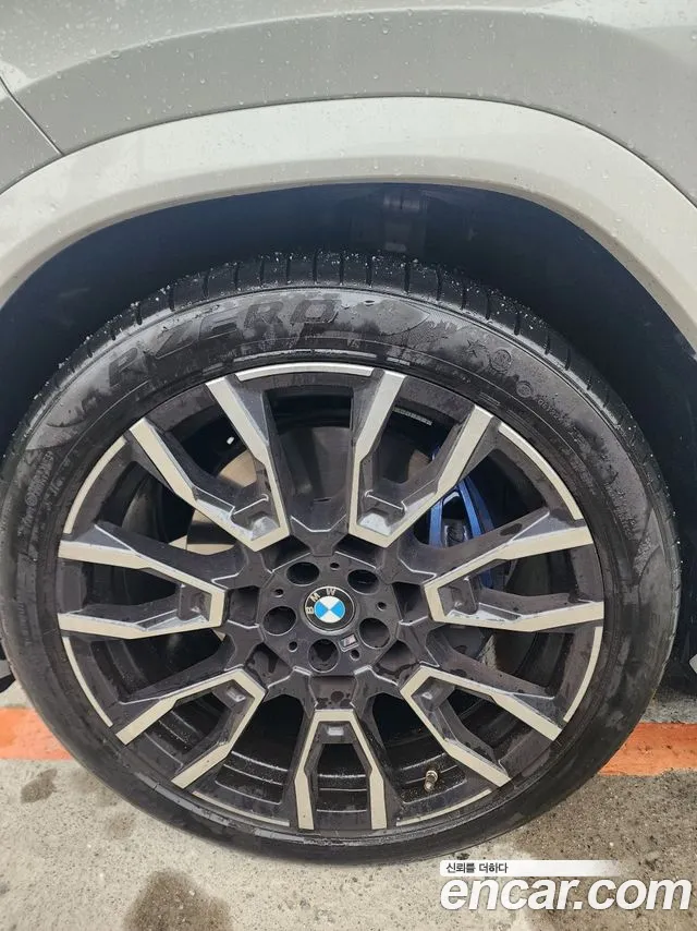 BMW X6 xDrive40i M Sport — Фото автомобиля 17