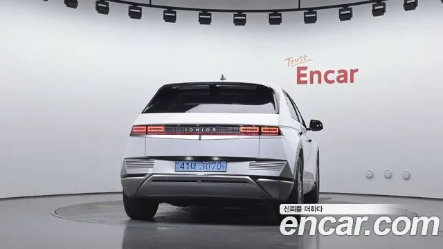 Hyundai Ioniq 5 — Фото автомобиля 4