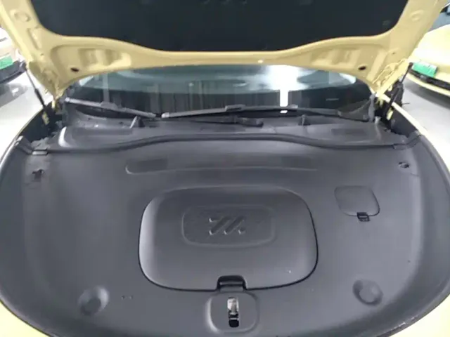 IM Motors L6 — Фото автомобиля 19