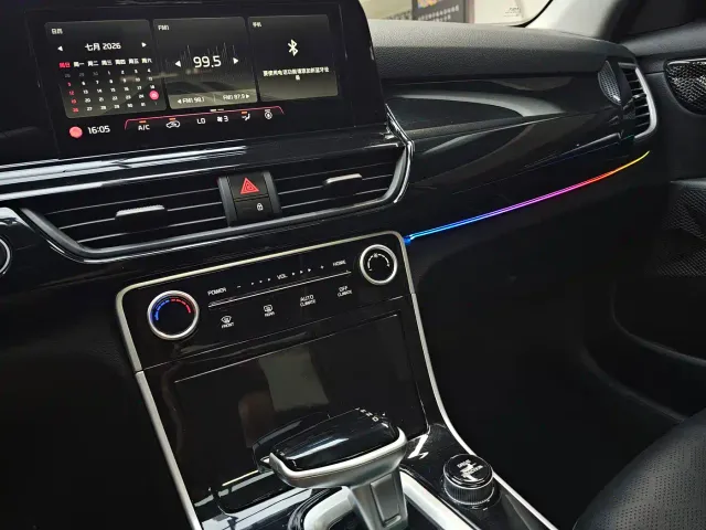 Kia Seltos 2023 1.5L CVT Luxury Edition — Фото автомобиля 19
