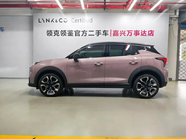 Lynk & Co 06 — Фото автомобиля 6