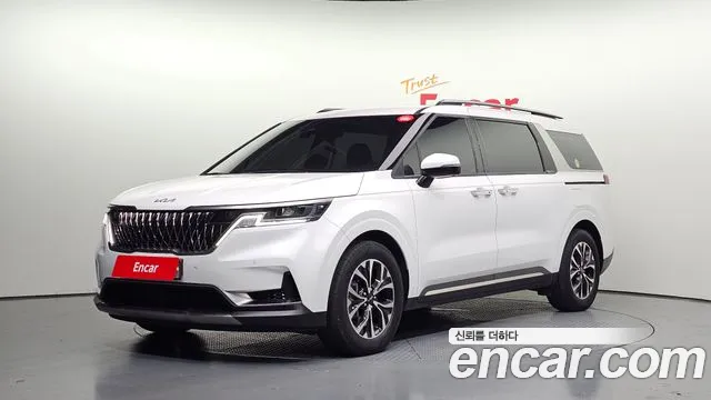Фотография автомобиля — Kia Carnival Generation 4