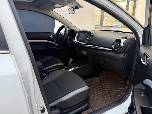 Kia KX1 — Фото автомобиля 9