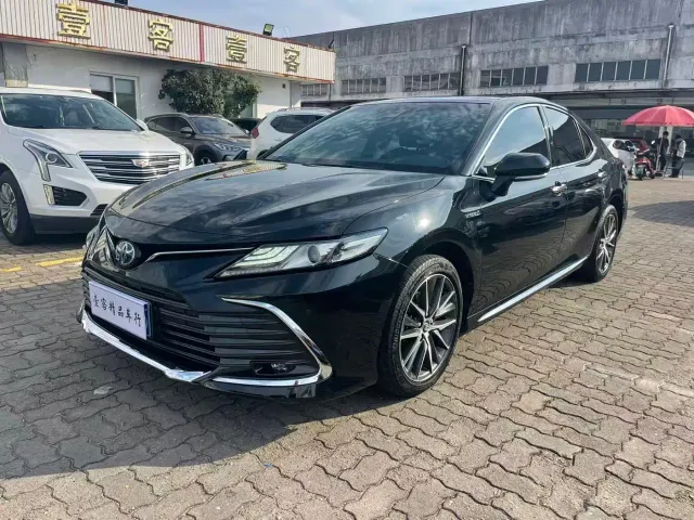 Фотография автомобиля — Toyota Camry