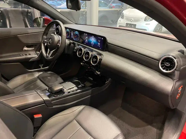 Mercedes-Benz A-Class — Фото автомобиля 12
