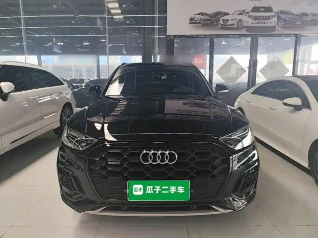 Audi Q5L — Фото автомобиля 2