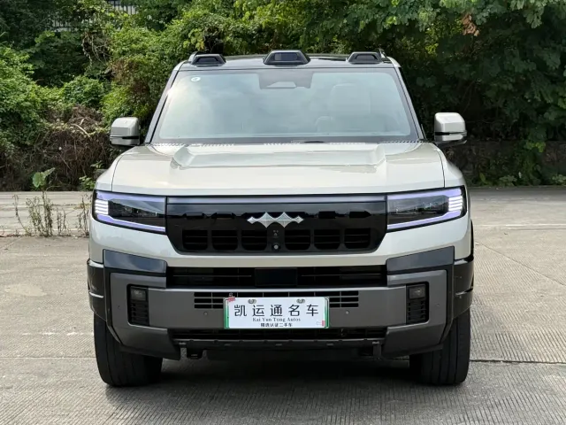Фотография автомобиля — BYD FangChengBao Leopard 8