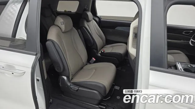 Kia Carnival 4th Gen — Фото автомобиля 12