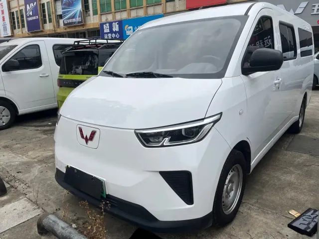 Фотография автомобиля — Wuling Yangguang