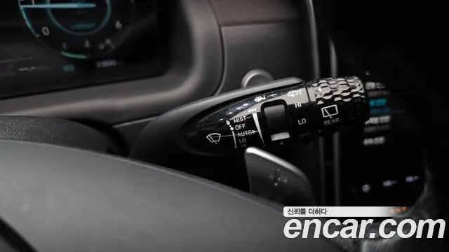 Hyundai Tucson Tucson (NX4) Дизель 2.0 2WD — Фото автомобиля 20