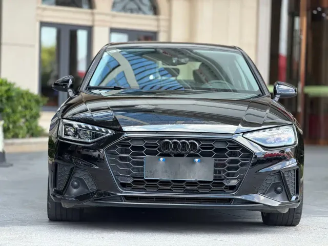 Audi A4L — Фото автомобиля 2