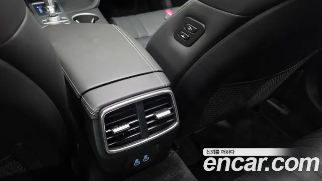 Genesis G70 Новый G70 Бензин 2.5T 4WD — Фото автомобиля 29