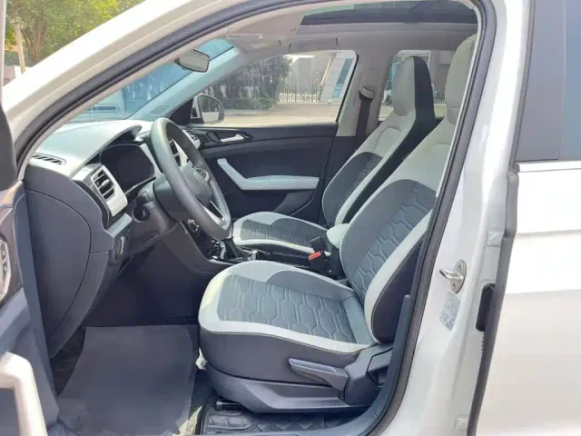 Volkswagen Tharu — Фото автомобиля 14