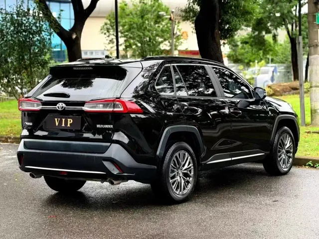 Toyota Wildlander — Фото автомобиля 9